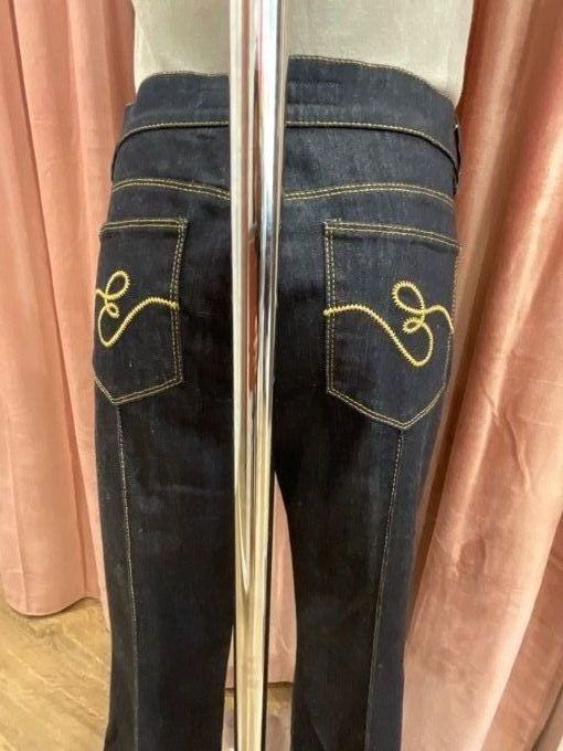 Jeans ESCADA évasé avec surpiqûres dorées 